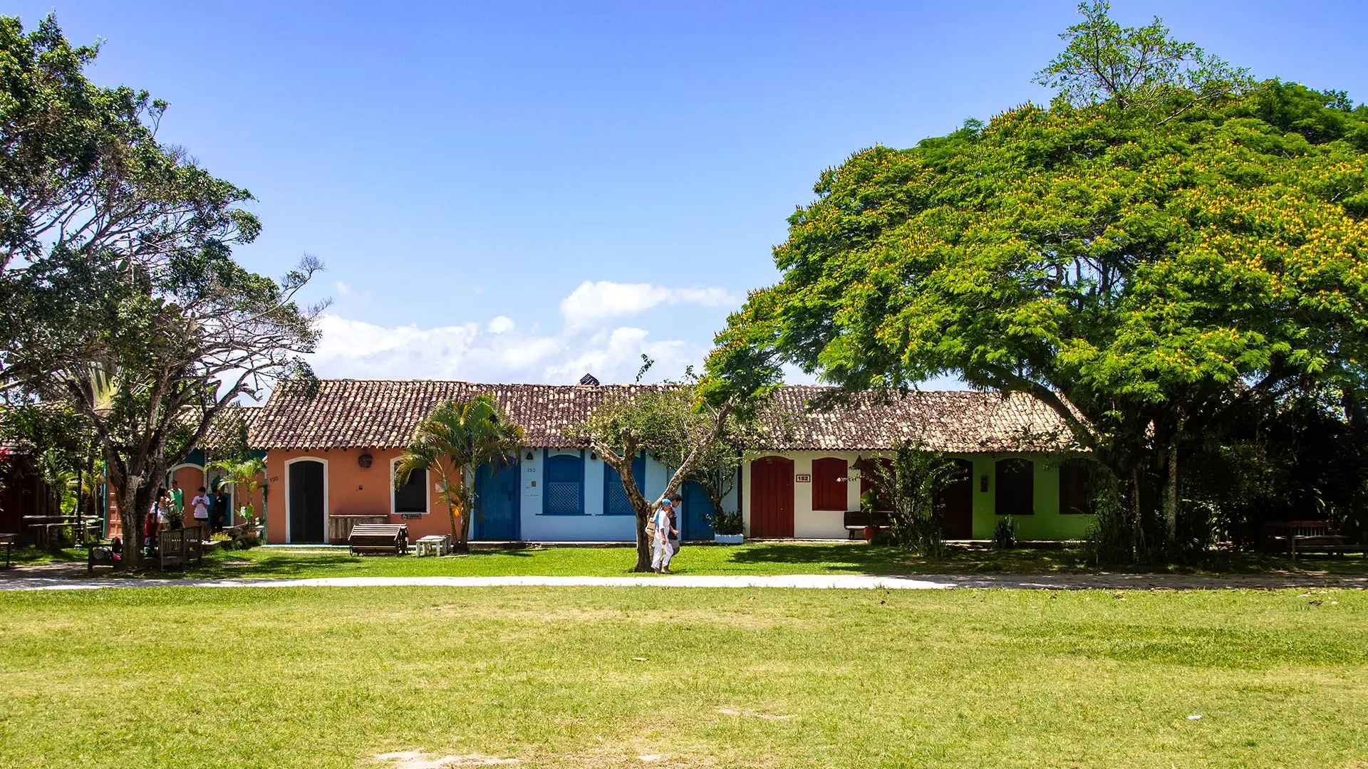 Costa tropical da Bahia